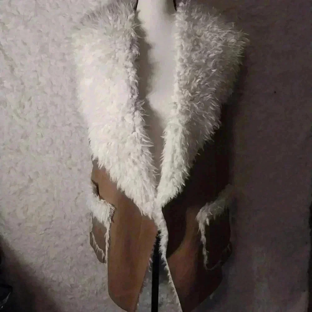 C&C California Sherpa lined Vest Size L - Picture 4 of 9
